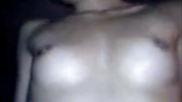 טירון בלונדינית קיי קרטר מושיבה את הכוס שלה סרטי סקס לצפיה חינם על זין שחור גדול